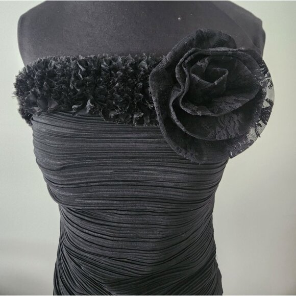 ROMEO & JULIETTE | strapless ruched dress bodycon ruffles lace flower black sz S - Picture 3 of 8